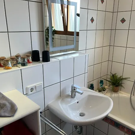 Weinland Apartment *